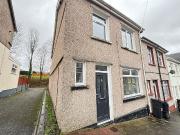 Pantglas Road, Aberfan, Merthyr Tydfil CF48, 4 bed end...