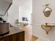 Papyrus – Furnished apartment near Hôtel de ville, Lyon...