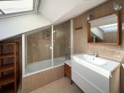 Para fijo muy cerca del Hospital de Valdecilla