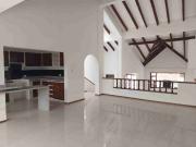 RENTA CASA 3 HABITACIONES CARCELEN QUITO