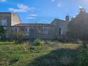 Para Venda Prédio Antigo em Pedra para Reconstrução Total