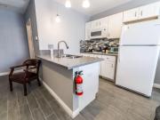 Paradise Valley Home, a 5 minute walk to transit s
