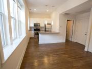 Paramour 1 Bedroom Apartment for Rent at 4850 S Drexel...