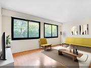 PARC DES BUTTES CHAUMONT / 2 PIECES AVEC PARKING ET CAVE