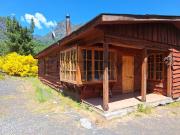 Parcela 1,2 ha con cabañas y bodegas 10 km Pucón