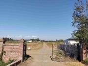 Parcela con luz y agua potable