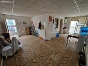 Parcela de 250 m2 con Casa en planta baja de 189m2 a dos...