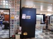 Parcela industrial con tres naves