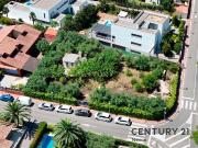 Parcela urbana en venta en zona exclusiva a 500 m del...