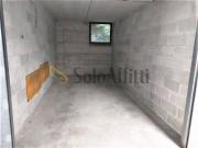 Parcheggio chiuso in affitto a Seregno