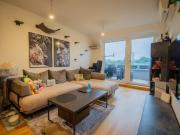 Pärchenhit in Fußnähe zur Neuen Donau