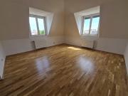 PÄRCHENWOHNUNG Dachgeschoß in der Burggasse unbefristet PÄRCHENWOHNUNG Dachgeschoß in der Burggasse unbefristet