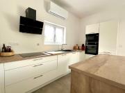 PAREMPUYRE CENTRE Maison individuelle T4 avec jardin et st