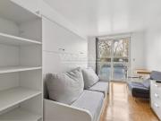 Paris 12e Studio meublé Lumière