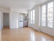Paris 15ème Studio de 24m² au 3ème étage par ascenseur