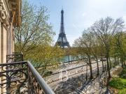 Paris 16 TOUR EIFFEL Appartement d'exception 3 suites