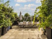 Paris 16e Square Petrarque / Rue De La Pompe Hôtel...