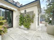 Paris 16ème En plein cœur de Passy Duplex avec terrasses...