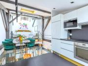 Paris 17e Jonquière Guy Moquet Comme une maison Trois...