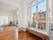 Paris 17e Rue de Courcelles 3 pièces 2 chambres 98 m²