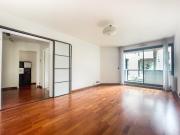 PARIS 18ème GRANDES CARRIERES 2 PIECES AVEC BALCON 55m²