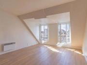 Paris 3 HAUT MARAIS Studio clair et calme vue dégagée