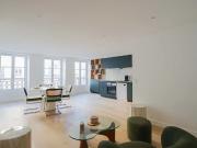 Paris 3e RUE DU TEMPLE / SAINTE AVOYE Appartement à...