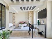 Paris 5ème Place de la Contrescarpe Superbe deux pièces...