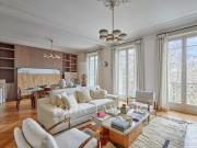 PARIS 6 / RUE DE MEDICIS 3 chambres