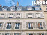 Paris 6e, 2 chmbres de services non adjacentes avec WC...