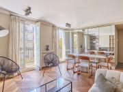 Paris 75007 Champ de Mars 3 pièces avec balcon