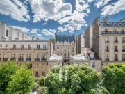 Paris 7 Carré des Antiquaires Vue dégagée sur ciel et...