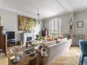 Paris 7ème Suffren/Champ de Mars 3 chambres Etage élevé