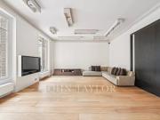PARIS 8 / MONTAIGNE 225 M2 3 CHAMBRES PARKING