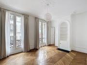 PARIS 8E FAUBOURG ST HONORE 2 CHAMBRES