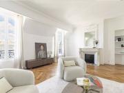 PARC MONCEAU. APPARTEMENT FAMILIAL EN ÉTAGE ÉLEVÉ AVEC...