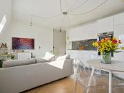 Paris 9ème St Georges 6ème et dernier étage 2 pièces