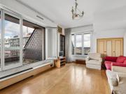 Paris IV Studio dernier étage avec deux balcons Arsenal