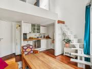 Paris IX, Pigalle Duplex atypique en étage élevé