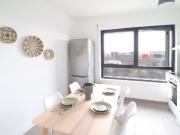 Paris McDonald Chambre 2