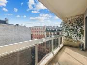 Paris Paris 75007 89861801