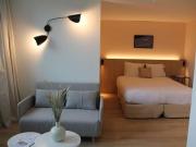 Paris Paris 92130 69360134