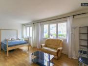 Paris Paris 92130 LS47855533