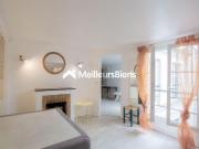 Paris, St André des Arts, 2 pièces dernier étage avec...