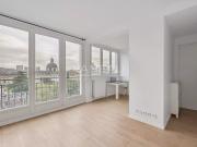 PARIS V Appartement 2 pièces vue dégagée
