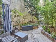 PARIS 6 Quai des Grands Augustins avec jardin