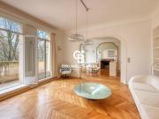 Paris Vii Appartement d’exception face à la Tour Eiffel...