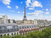 Paris VIIe Ecole Militaire Bel appartement en étage...