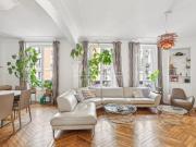 Paris Xe Bel appartement familial de quatre pièces en...