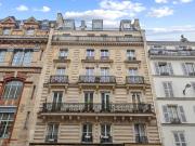 Paris Xème Rue du faubourg Saint Denis Charmant trois pièces